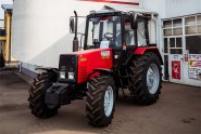 MTZ-820.4 Traktor (80 LE, mechanikus váltó, egyenes első híd ) BELARUS MTZ-820.4 Traktor (80 LE, mechanikus váltó, egyenes első híd ) BELARUS
